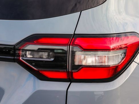 Used 2024 Honda Pilot TrailSport image 10
