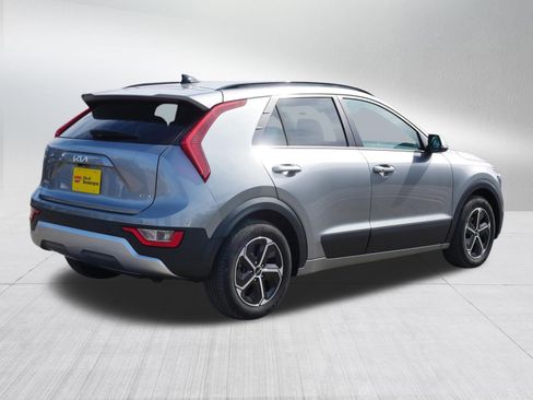 Certified 2023 Kia Niro EX w/ EX Cold Weather Package FWD image 7