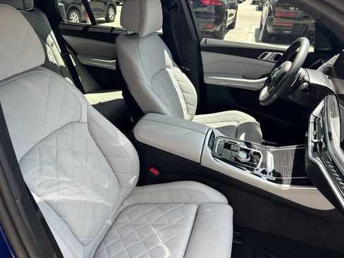 Used 2025 BMW X5 M60i w/ Executive Package AWD/4WD image 17
