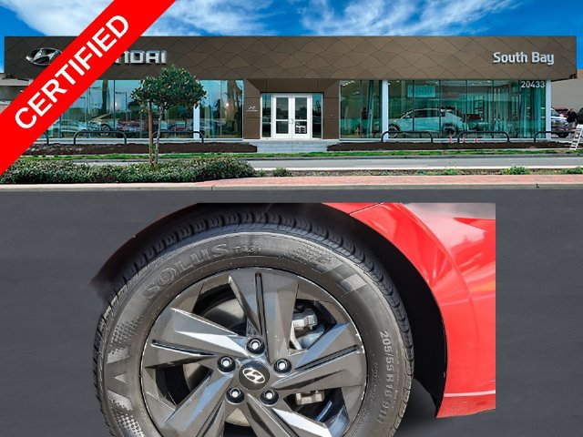 Certified 2022 Hyundai Elantra SEL FWD image 9