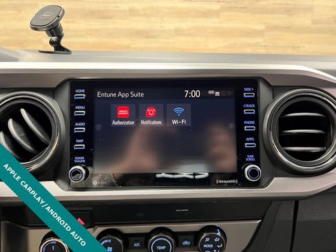 Used 2020 Toyota Tacoma SR5 image 6