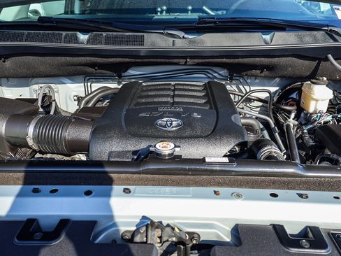 Used 2020 Toyota Tundra SR5 image 21