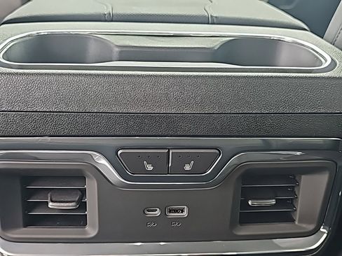 New 2026 GMC Sierra 1500 SLT w/ SLT Premium Plus Package AWD/4WD image 16