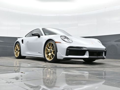 Certified 2025 Porsche 911 Turbo S AWD/4WD image 40