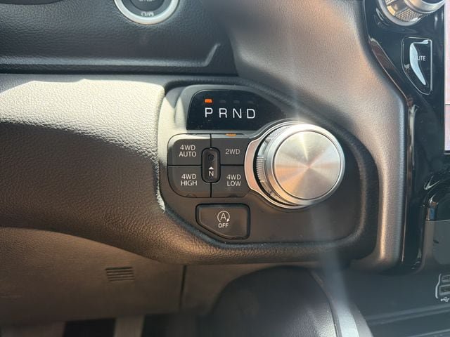 Used 2026 RAM 1500 Laramie AWD/4WD image 30