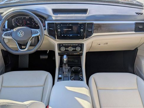 Used 2022 Volkswagen Atlas SE image 15