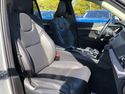 Used 2023 Volvo XC90 B6 Ultimate w/ Protection Package Premier image 33