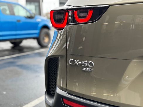 Certified 2025 MAZDA CX-50 2.5 Turbo w/ Premium Plus Pkg image 8