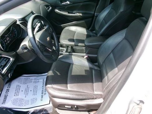 Used 2017 Chevrolet Cruze Premier FWD image 6