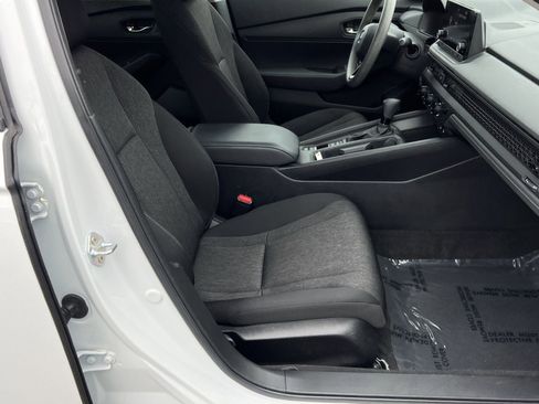 Used 2023 Honda Accord LX image 30