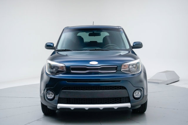 Used 2017 Kia Soul + FWD image 11