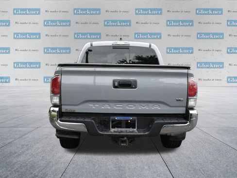 Used 2020 Toyota Tacoma TRD Off-Road AWD/4WD image 7