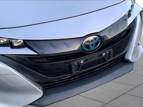 Used 2021 Toyota Prius Prime XLE FWD image 29
