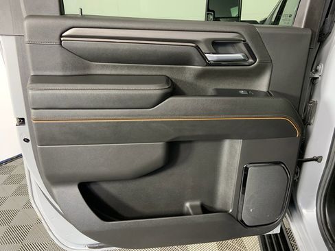 Used 2024 GMC Sierra 2500 AT4 w/ AT4 Premium Plus Package image 19