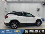 Used 2023 GMC Terrain SLT image 2