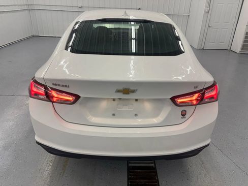 Used 2022 Chevrolet Malibu LT FWD image 6