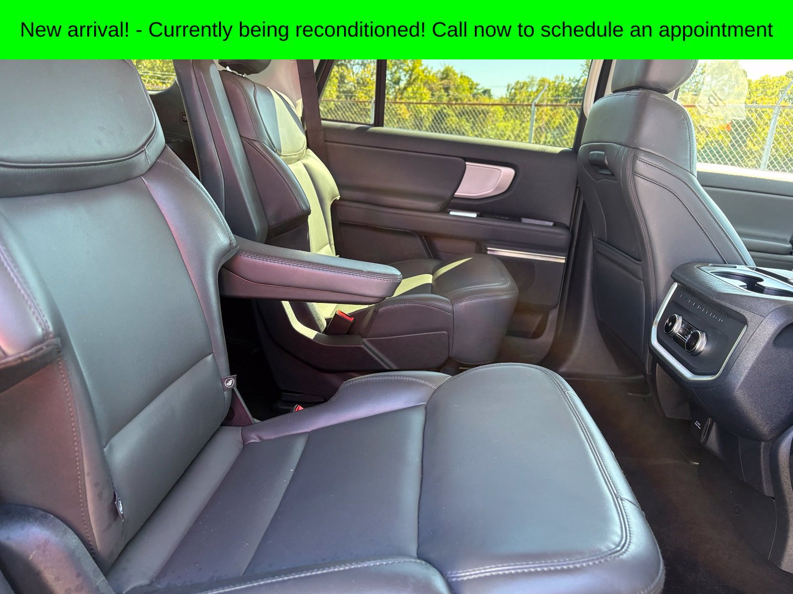 Used 2026 Ford Expedition Active AWD/4WD image 7