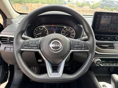 Used 2025 Nissan Altima 2.5 SV w/ SV Special Edition Package AWD/4WD image 26