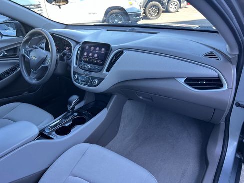 Used 2023 Chevrolet Malibu LS image 46
