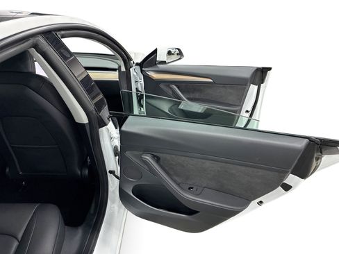 Certified 2023 Tesla Model 3 Standard Range RWD image 12