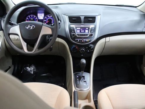 Used 2015 Hyundai Accent GLS FWD image 2
