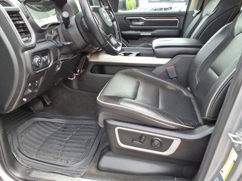 Used 2020 RAM 1500 Laramie AWD/4WD image 7