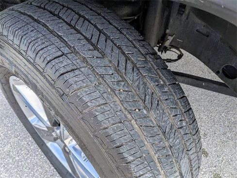 Used 2019 Jeep Wrangler Unlimited Sahara image 34