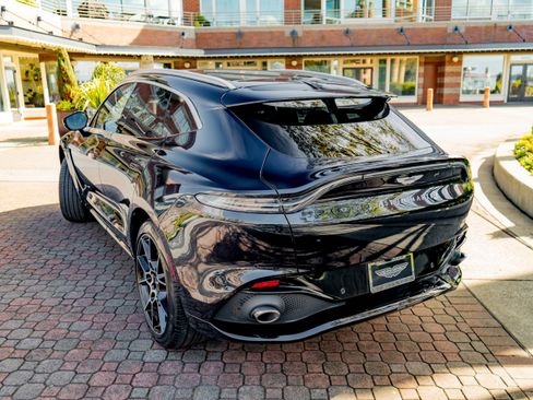 Used 2021 Aston Martin DBX image 46