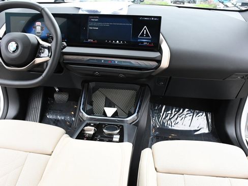 Used 2025 BMW X3 xDrive30i w/ Convenience Package image 7