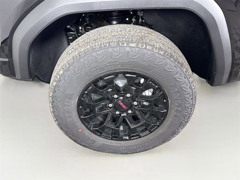 New 2026 GMC Canyon Elevation w/ Convenience Package image 24