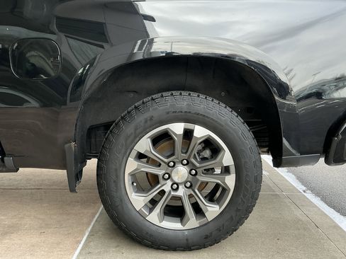 Used 2023 Chevrolet Silverado 1500 High Country image 23