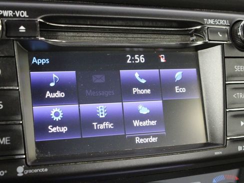 Used 2017 Toyota RAV4 XLE image 33