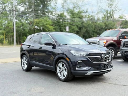 Used 2021 Buick Encore GX Preferred w/ Cold Weather Comfort Package FWD image 3