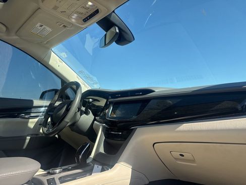 Used 2020 Cadillac XT6 Premium Luxury FWD image 25