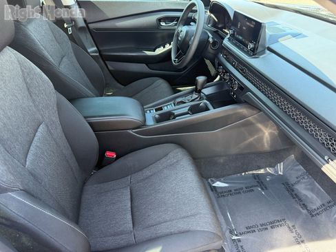 Certified 2023 Honda Accord LX image 30