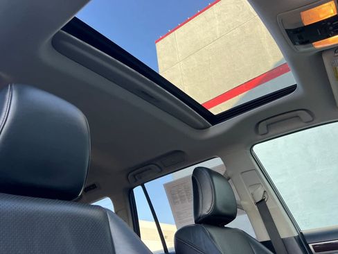 Used 2015 Lexus GX 460 Luxury image 19