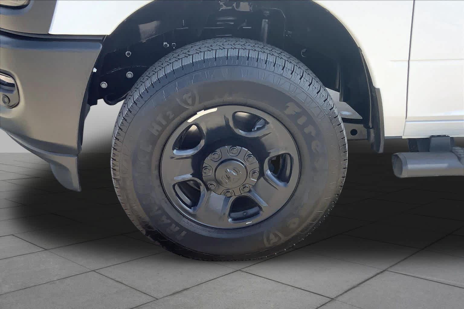 Used 2026 RAM 3500 Tradesman AWD/4WD image 11