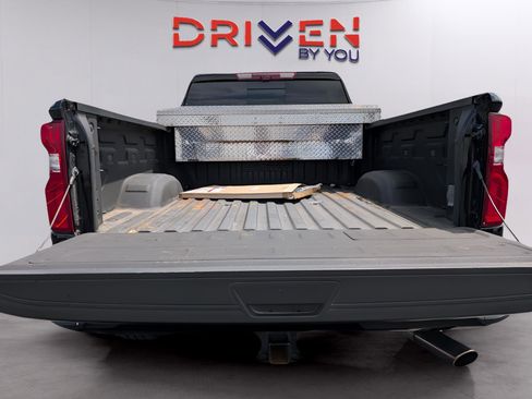 Used 2024 Chevrolet Silverado 2500 High Country w/ High Country Premium Package image 34