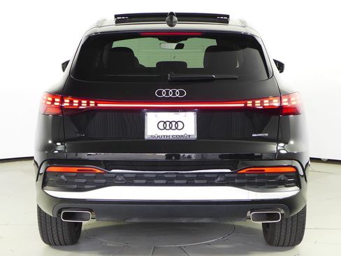 Used 2025 Audi Q5 Premium w/ Convenience Package AWD/4WD image 8