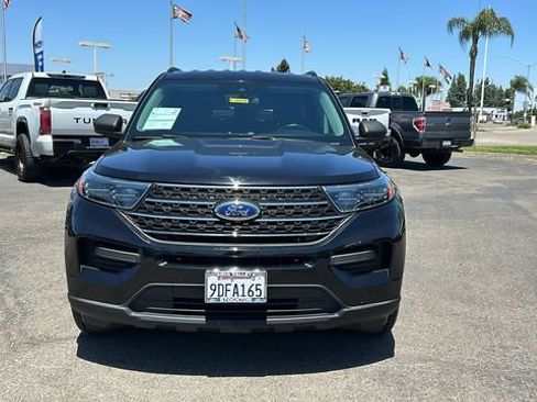 Certified 2022 Ford Explorer XLT RWD image 9