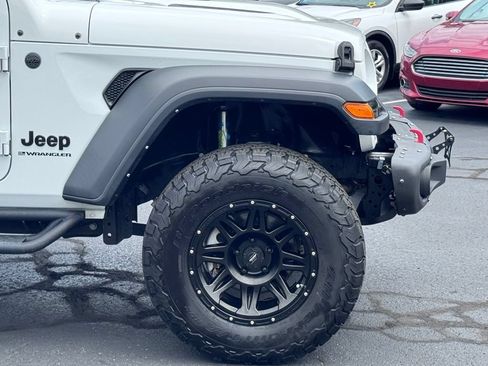 Used 2024 Jeep Wrangler Unlimited Sport AWD/4WD image 41