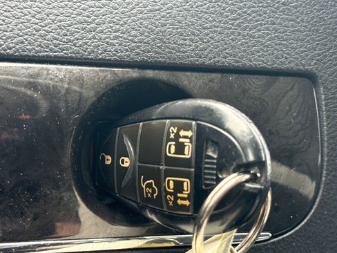 Used 2012 Chrysler Town & Country Touring w/ Entertainment Group #1 image 25