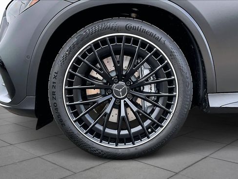 Used 2026 Mercedes-Benz GLC 43 AMG 4MATIC image 11