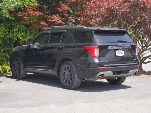 Used 2021 Ford Explorer Limited w/ Hybrid Equipment Group 310A AWD/4WD image 19