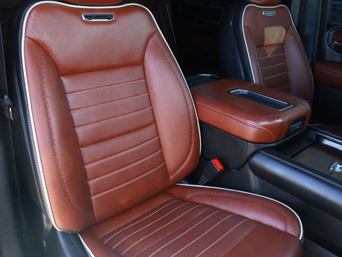 Used 2024 GMC Yukon Denali Ultimate image 21