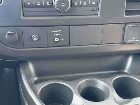Used 2025 GMC Savana 2500 w/ Driver Convenience Package RWD image 20