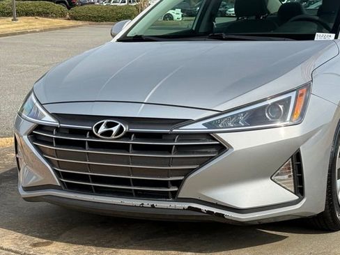 Used 2020 Hyundai Elantra SE w/ Cargo Package (C1) FWD image 10