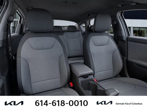 New 2025 Kia K4 LXS image 18