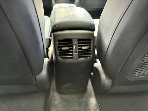 Used 2022 Kia Niro EX Premium FWD image 42