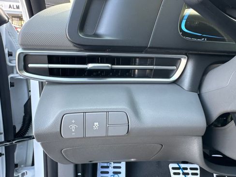 New 2026 Hyundai Elantra Sport image 20